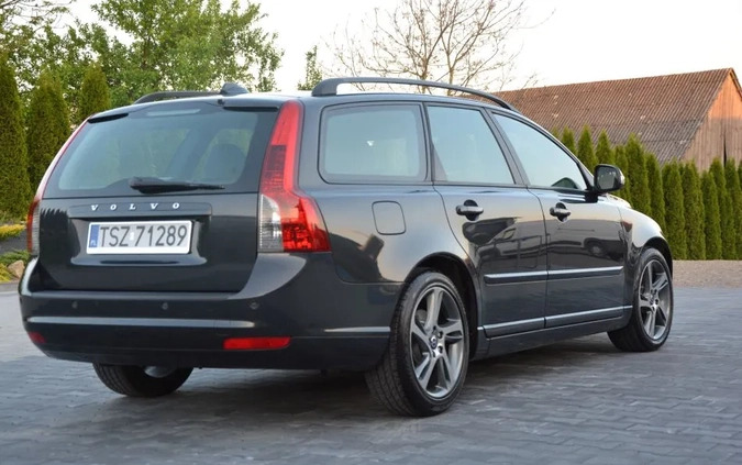 Volvo V50 cena 19900 przebieg: 211000, rok produkcji 2009 z Prudnik małe 781